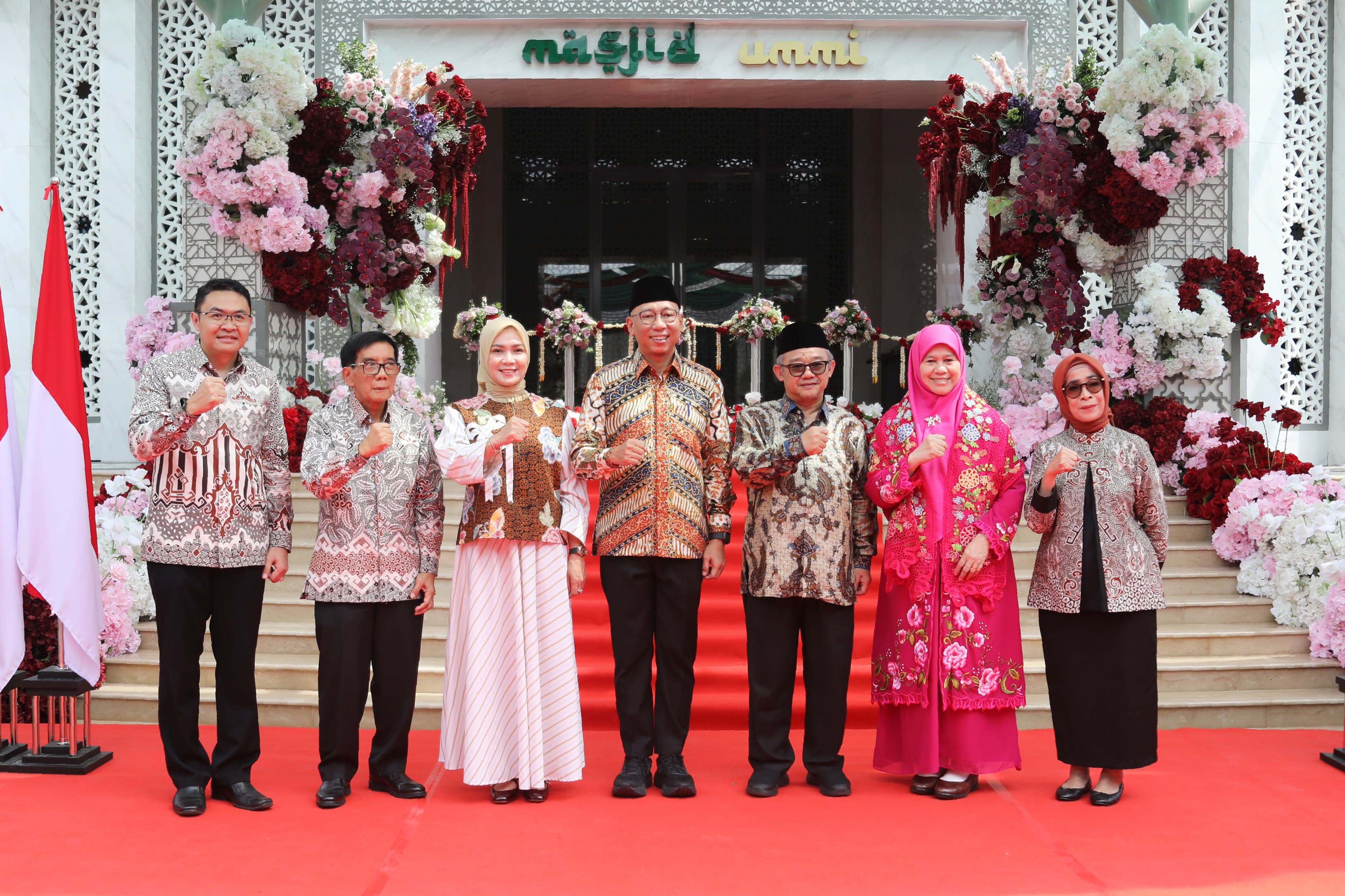 Gubernur Mirza Dampingi Mendikdasmen Abdul Mu'ti Buka Sekolah Islam Modern Emer Islamic Boarding School dan Resmikan Masjid Ummi di Natar Lampung Selatan